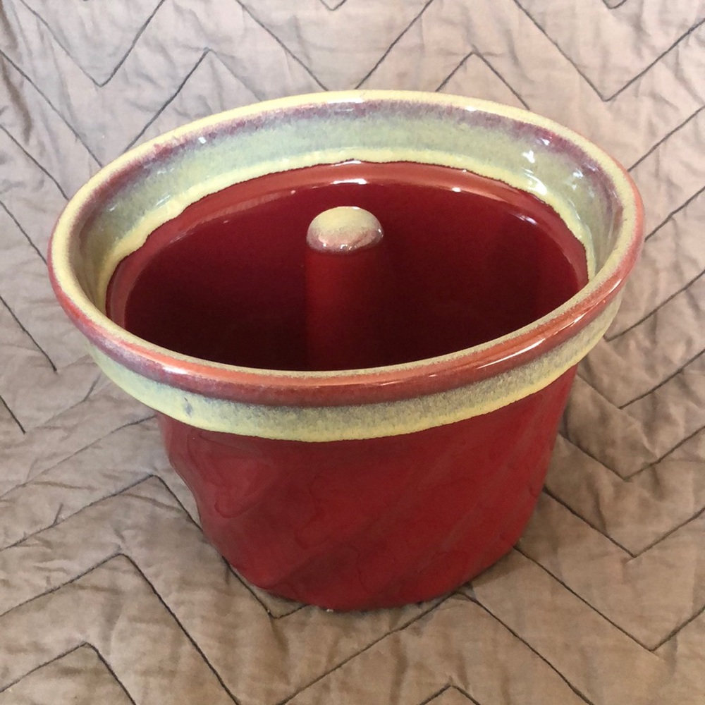 Art pottery angel food, cake, mold.